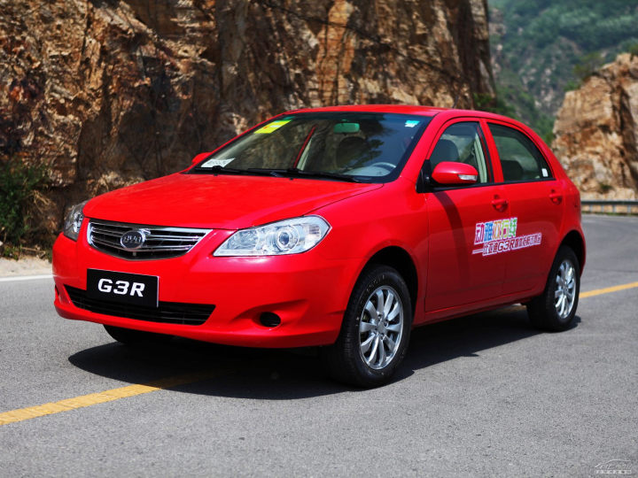 比亚迪g3r亮相广州车展 网上车市抢先实拍